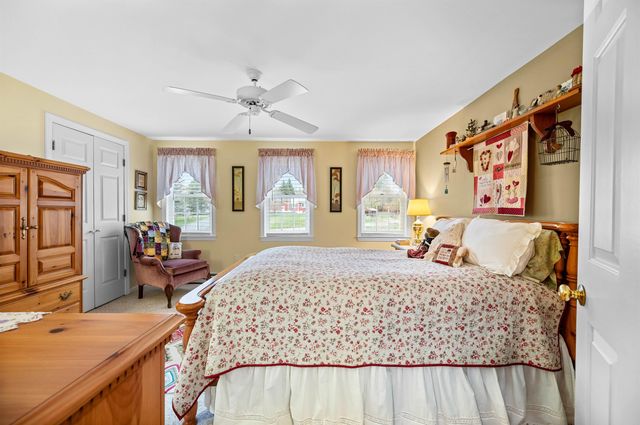 72 Wildersburg Common, Barre Town, VT 05461