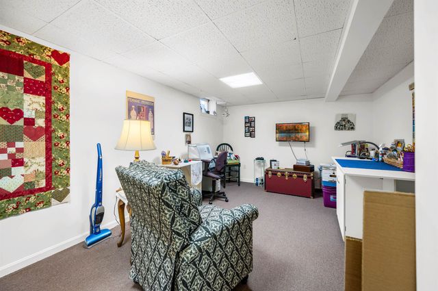 72 Wildersburg Common, Barre Town, VT 05461