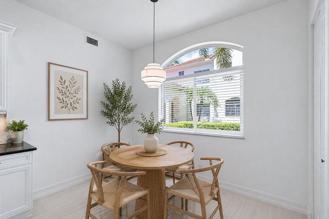127 Palm Bay Terrace A, Palm Beach Gardens, FL 33418