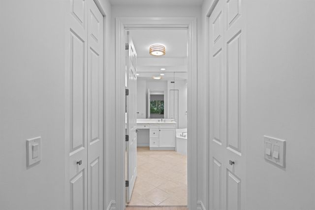 127 Palm Bay Terrace A, Palm Beach Gardens, FL 33418