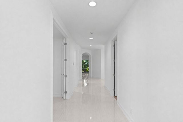 127 Palm Bay Terrace A, Palm Beach Gardens, FL 33418