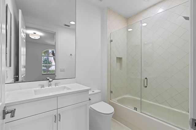 127 Palm Bay Terrace A, Palm Beach Gardens, FL 33418