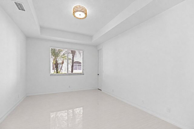 127 Palm Bay Terrace A, Palm Beach Gardens, FL 33418