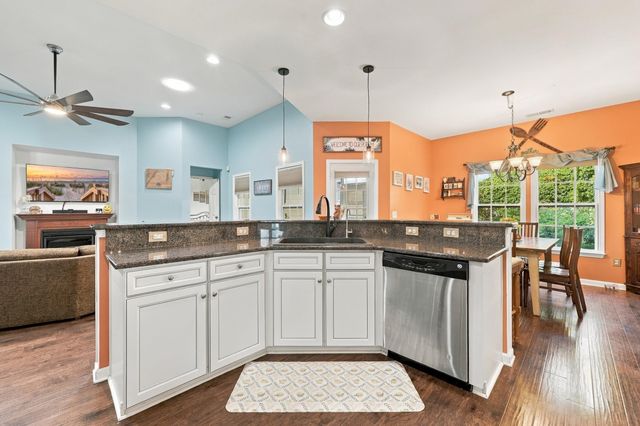 352 Simplicity Dr., Murrells Inlet, SC 29576