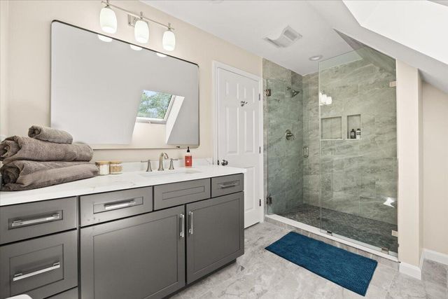 2 Boulder Road, Cataumet, MA 02534