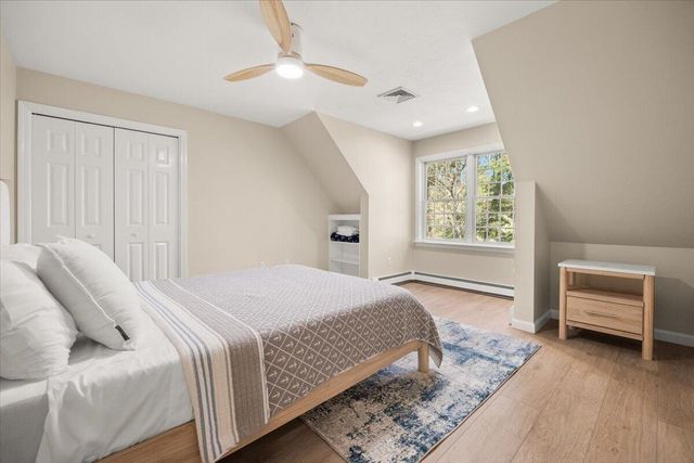 2 Boulder Road, Cataumet, MA 02534