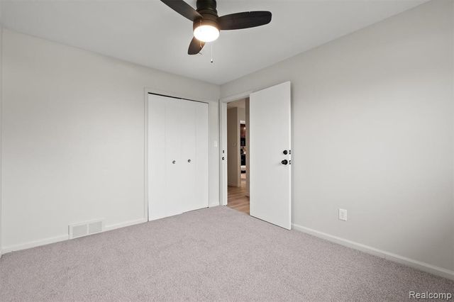 13144 Stamford Avenue, Warren, MI 48089
