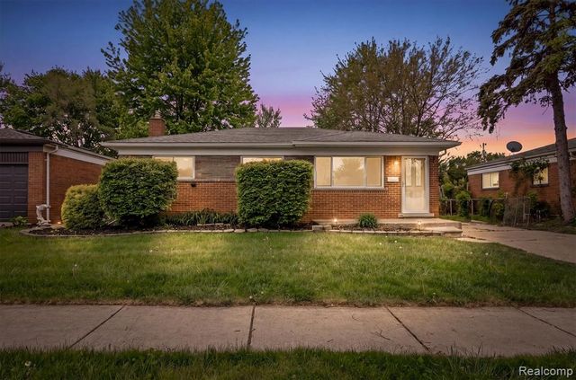 13144 Stamford Avenue, Warren, MI 48089