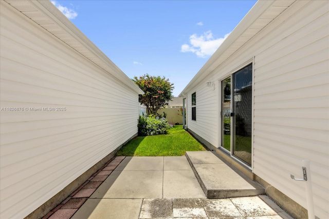 17695 SE 84th Peyton CT, Other City - In The State Of Florida, FL 32162
