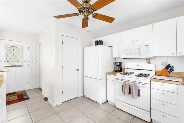17695 SE 84th Peyton CT, Other City - In The State Of Florida, FL 32162