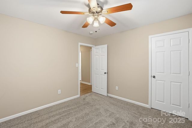 10012 Barrands Lane, Charlotte, NC 28278