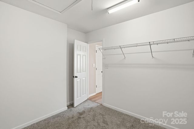 10012 Barrands Lane, Charlotte, NC 28278