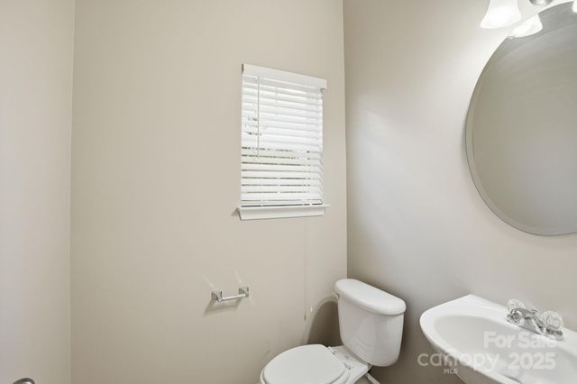 10012 Barrands Lane, Charlotte, NC 28278