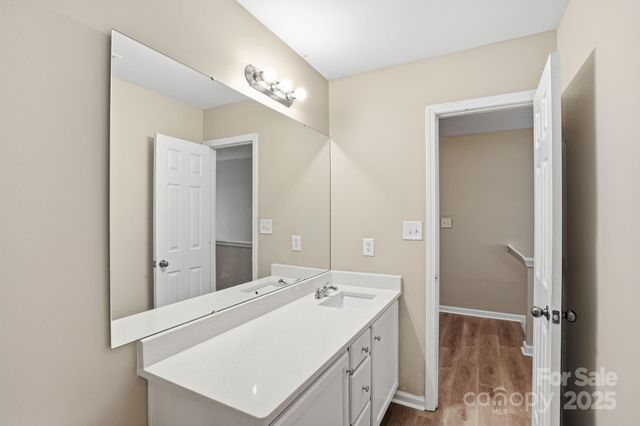 10012 Barrands Lane, Charlotte, NC 28278