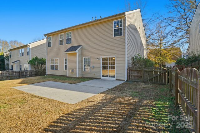 10012 Barrands Lane, Charlotte, NC 28278