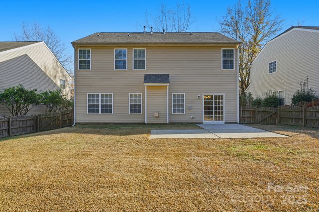 10012 Barrands Lane, Charlotte, NC 28278