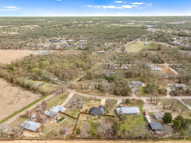 671 Vz County Road 2122, Canton, TX 75103