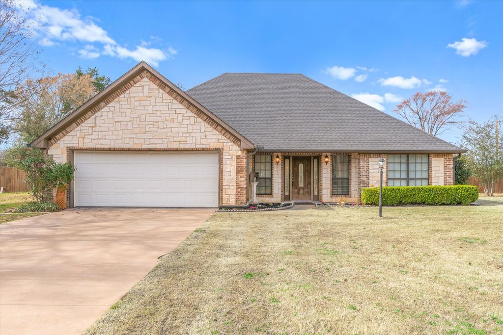 671 Vz County Road 2122, Canton, TX 75103