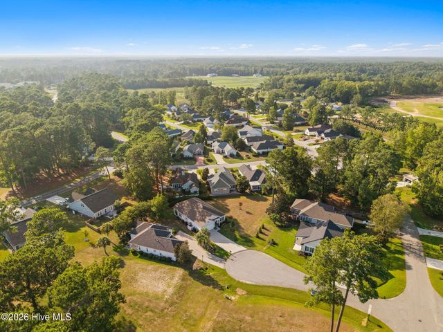8864 Lagonia Court NW, Calabash, NC 28467