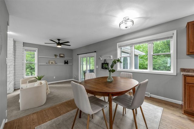 1105 Maple Street, Robins, IA 52328
