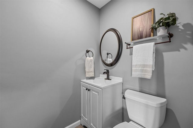 1105 Maple Street, Robins, IA 52328