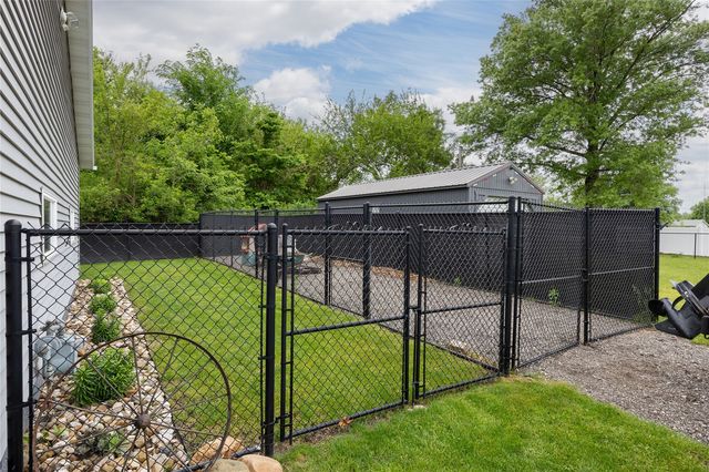 1105 Maple Street, Robins, IA 52328
