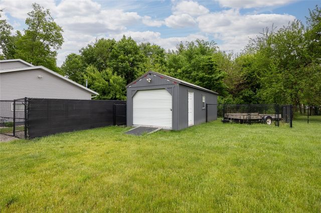 1105 Maple Street, Robins, IA 52328