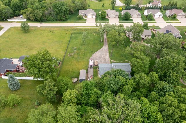 1105 Maple Street, Robins, IA 52328