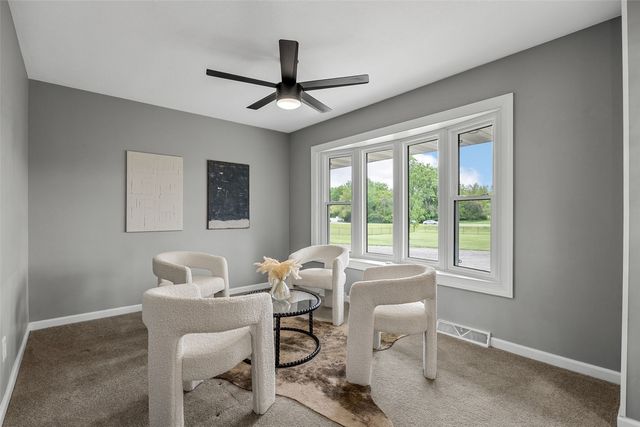 1105 Maple Street, Robins, IA 52328