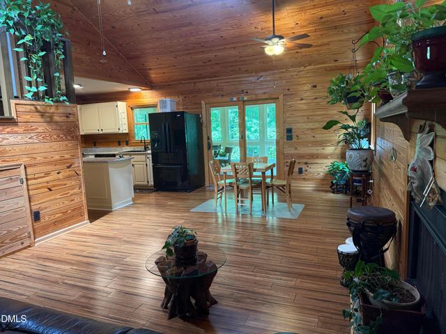 3216 Oak Knob Court, Hillsborough, NC 27278