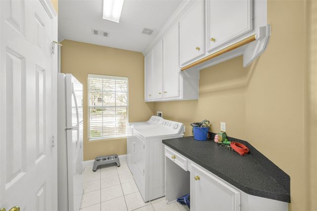 14014 Lochshire Street, Houston, TX 77077