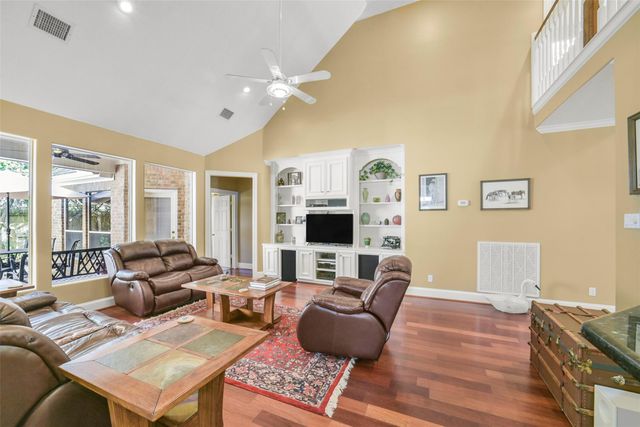 14014 Lochshire Street, Houston, TX 77077