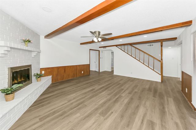 828 S Collins Street, Arlington, TX 76010