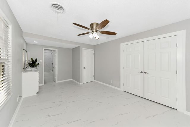 828 S Collins Street, Arlington, TX 76010