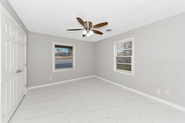 828 S Collins Street, Arlington, TX 76010