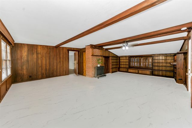 828 S Collins Street, Arlington, TX 76010