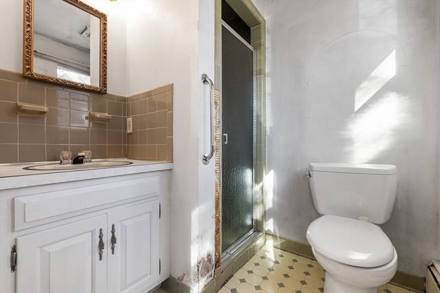 16 Albemarle Rd, Norwood, MA 02062