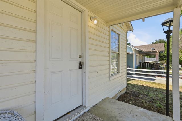 2732 Avenue I B, Fort Worth, TX 76105