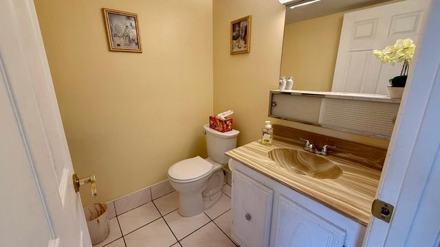 705 Lori Drive 309, Palm Springs, FL 33461