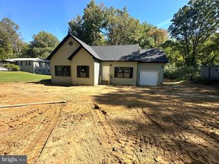 4 TRAVERS RD, Indian Head, MD 20640