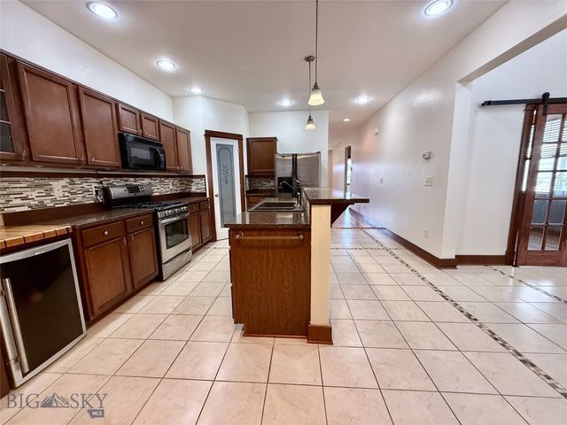 1168 Saxon A, Bozeman, MT 59718