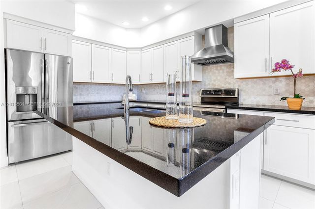 20919 NW 1st Dr, Pembroke Pines, FL 33029
