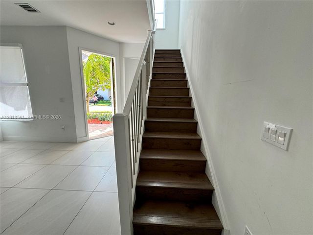 20919 NW 1st Dr, Pembroke Pines, FL 33029