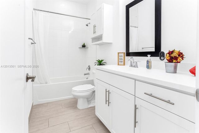 20919 NW 1st Dr, Pembroke Pines, FL 33029
