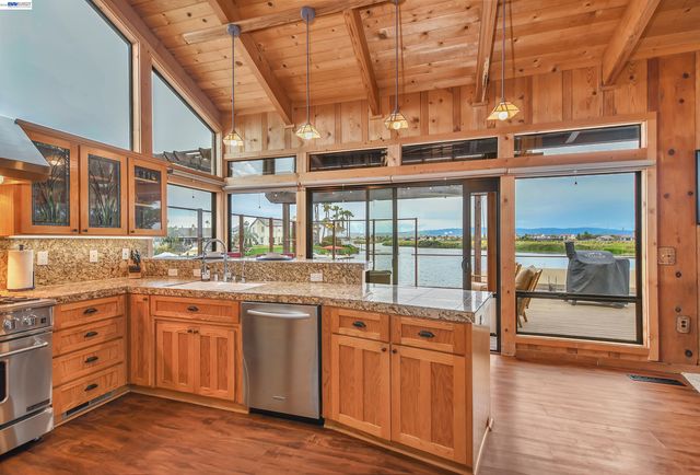 4882 Cabrillo Pt, Discovery Bay, CA 94505