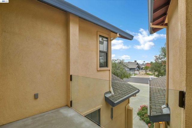 4882 Cabrillo Pt, Discovery Bay, CA 94505