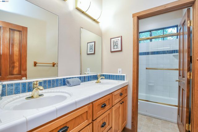 4882 Cabrillo Pt, Discovery Bay, CA 94505