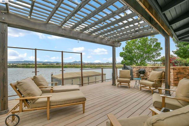 4882 Cabrillo Pt, Discovery Bay, CA 94505