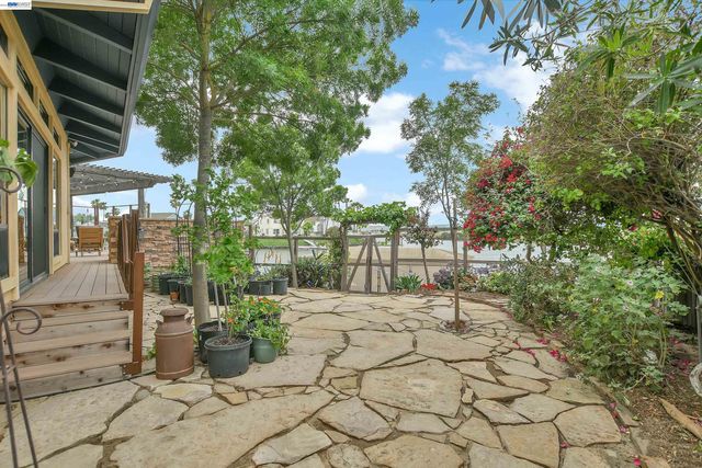 4882 Cabrillo Pt, Discovery Bay, CA 94505