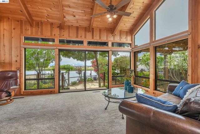 4882 Cabrillo Pt, Discovery Bay, CA 94505